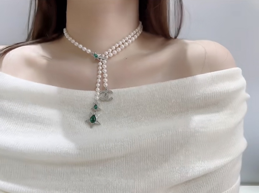 CCN516 Peal chain with Green gemstone star and crystal cc logo pendant necklace - ccjewelryacc