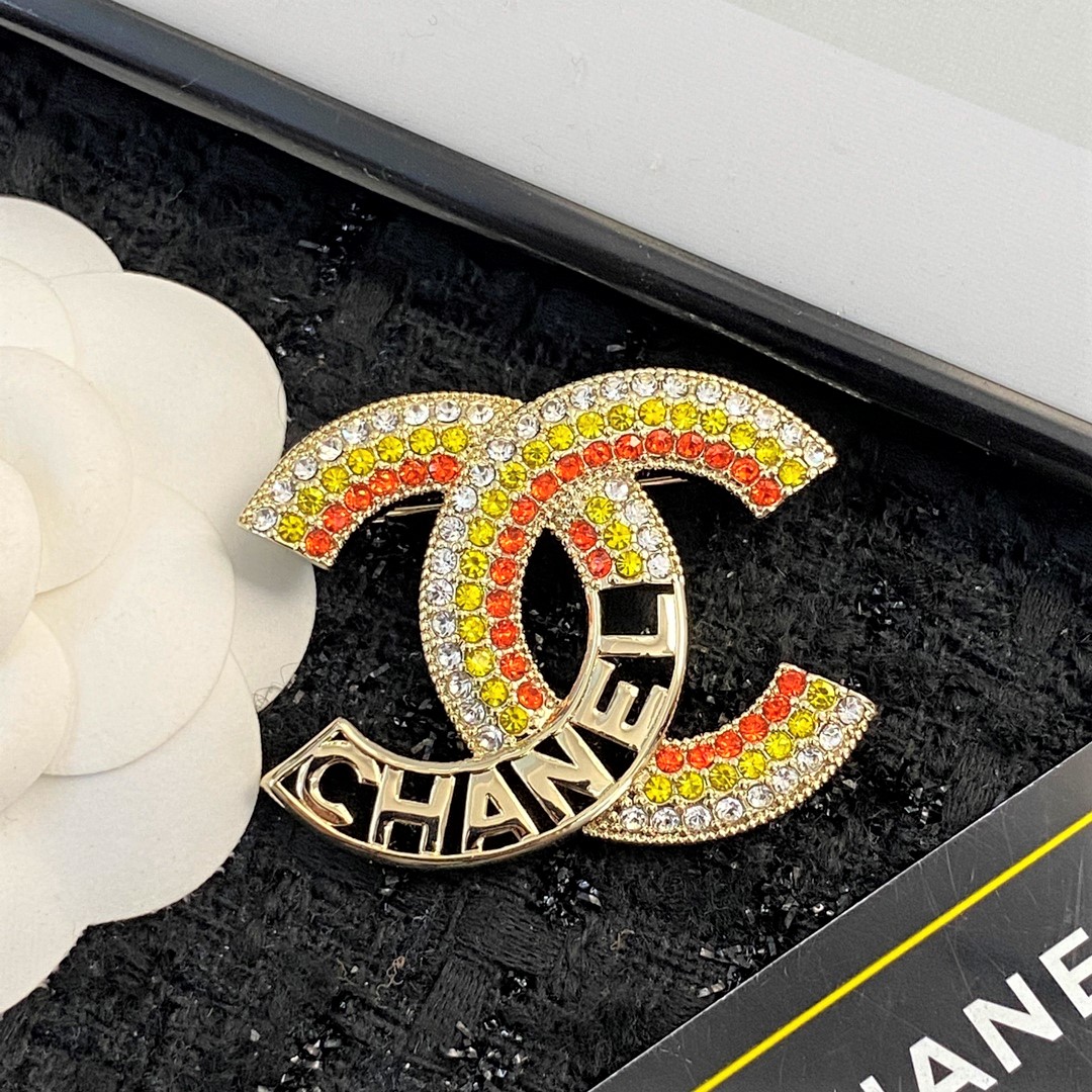 BCB371 Full crystal CC rainbow brooch - ccjewelryacc