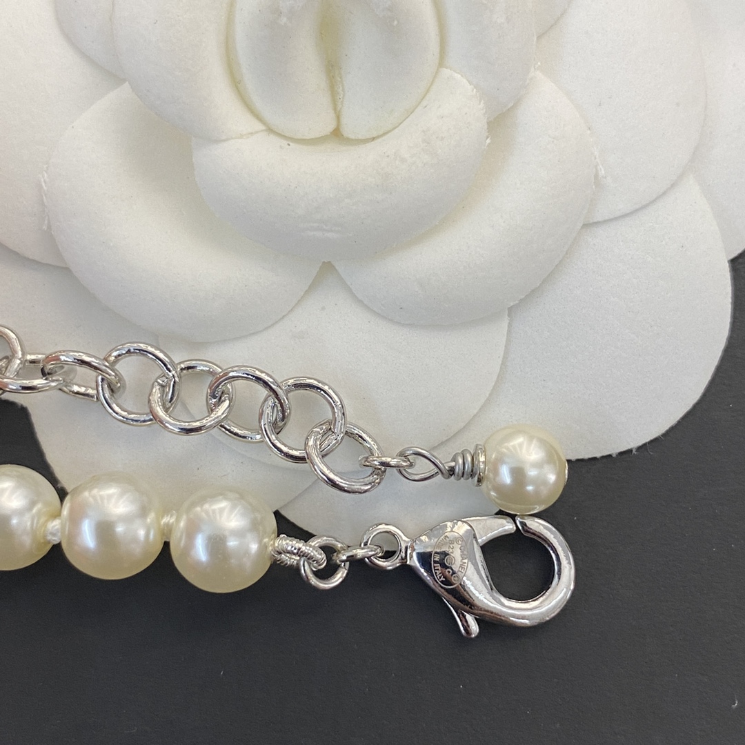 CCN516 Peal chain with Green gemstone star and crystal cc logo pendant necklace - ccjewelryacc