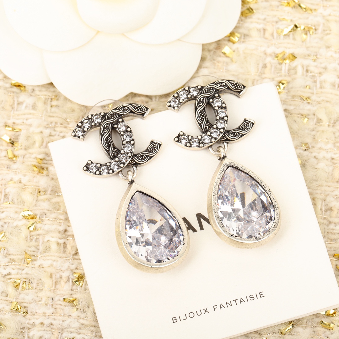 CCE821 Vintage CC Logo drop earrings - ccjewelryacc