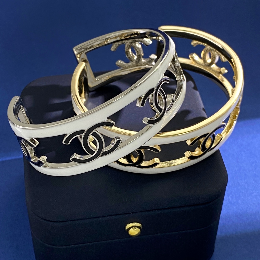 CCS044  C shape with 5 CC logo Bracelet cuff - ccjewelryacc