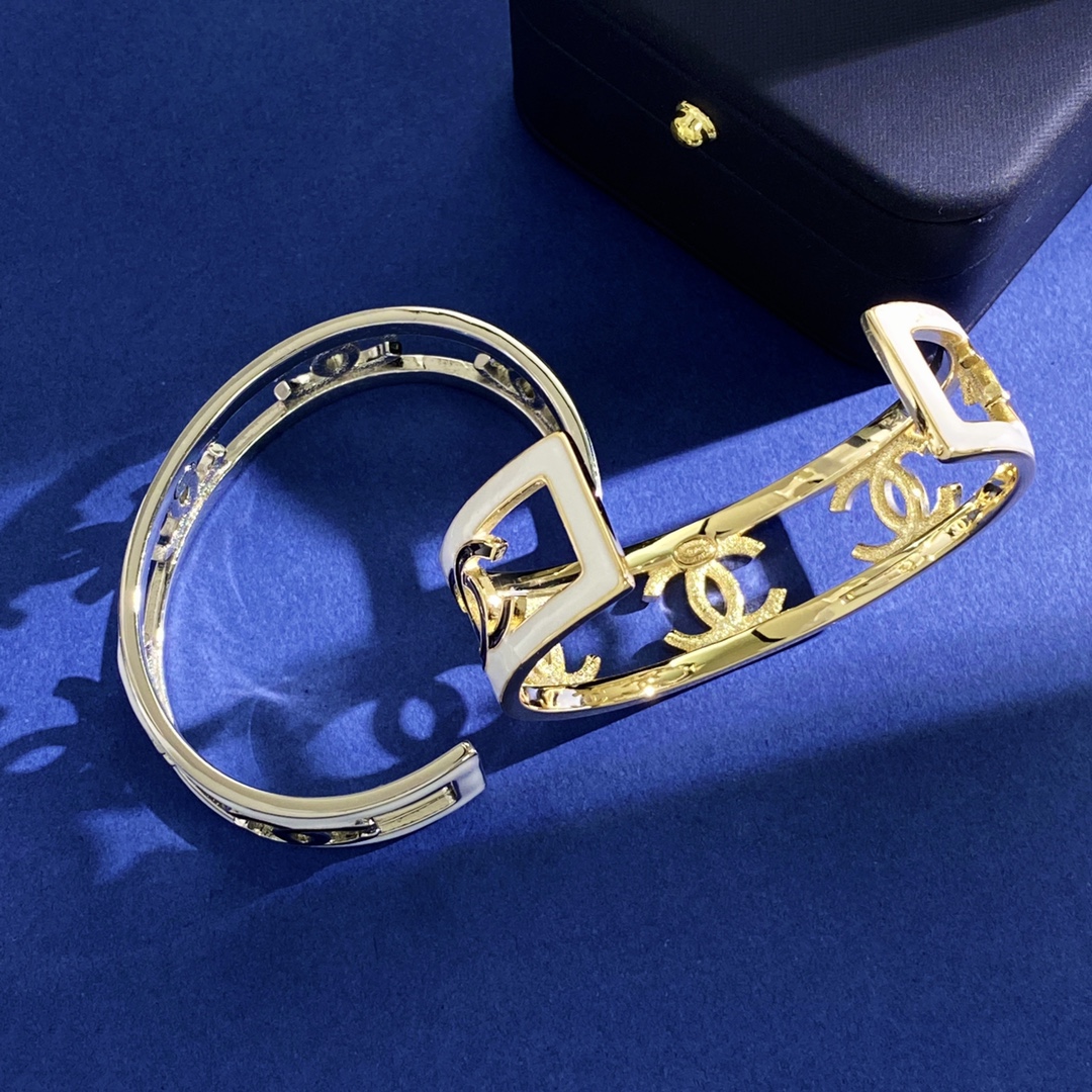 CCS044  C shape with 5 CC logo Bracelet cuff - ccjewelryacc