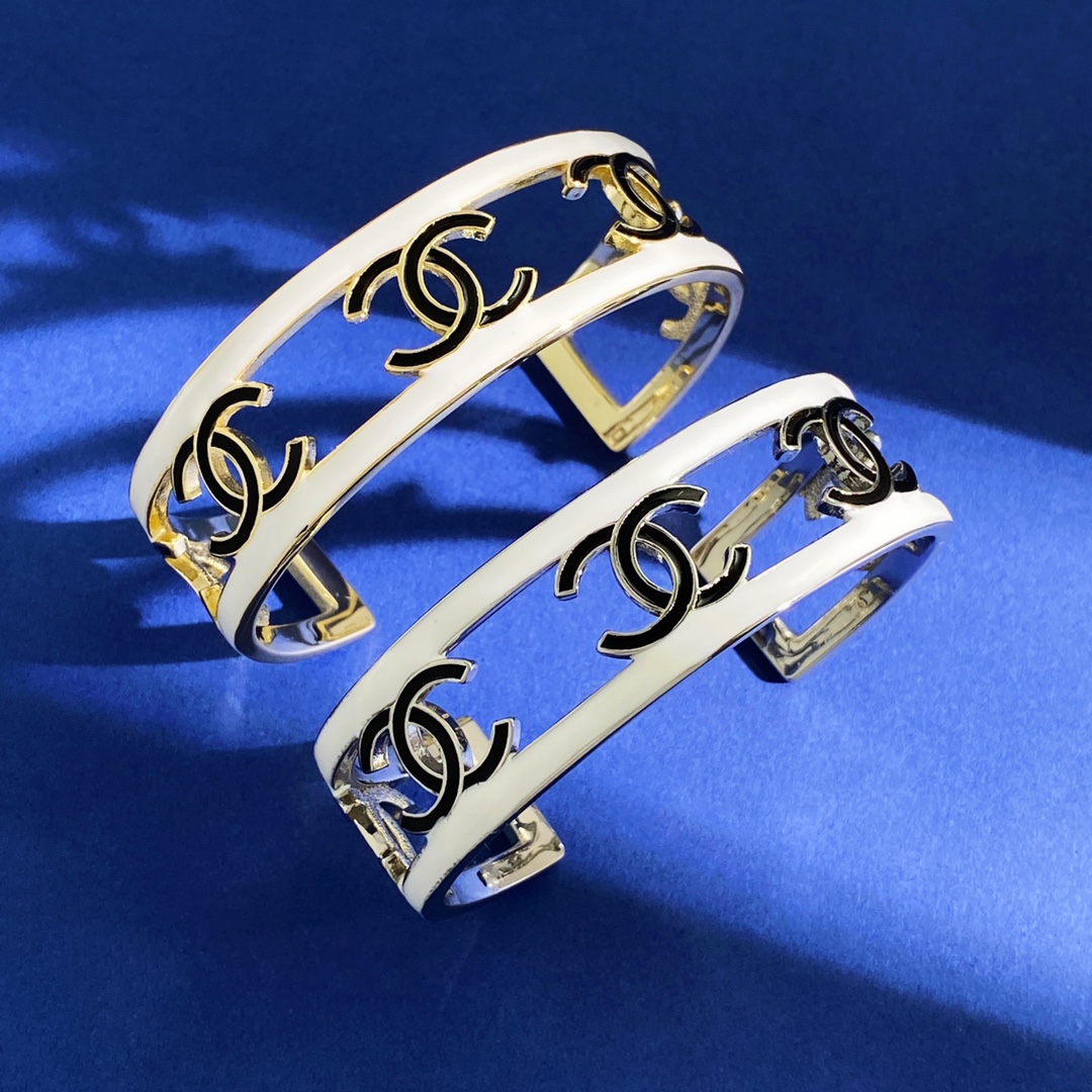 CCS044  C shape with 5 CC logo Bracelet cuff - ccjewelryacc