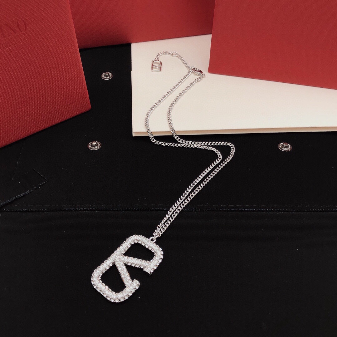 VTN008 Valentino Garavani VLogo Signature Pendant Necklace - ccjewelryacc