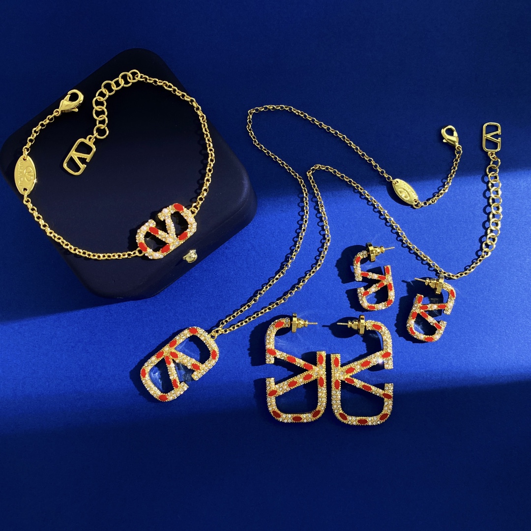 VTS023 Valentino Garavani Vlogo bracelet chain - ccjewelryacc