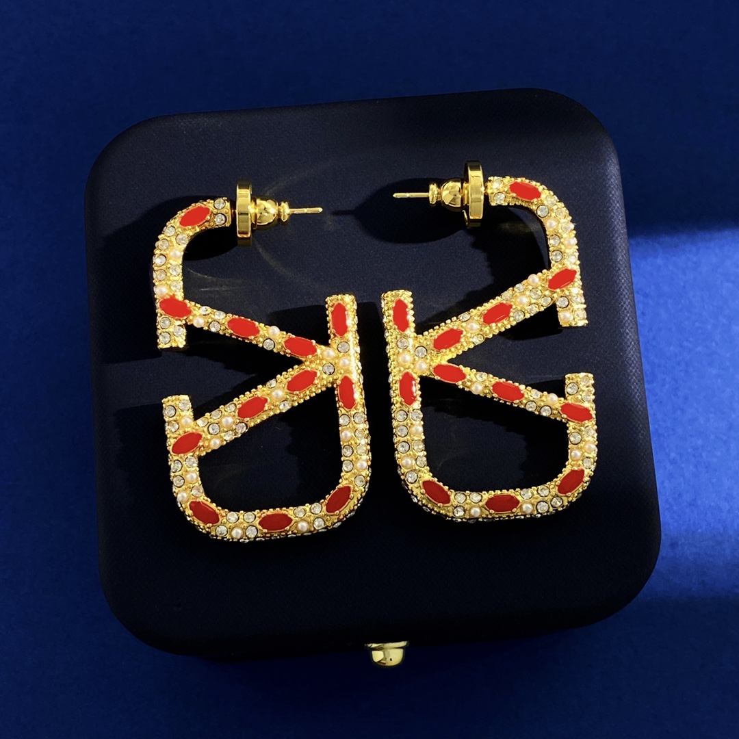 VTE037 V logo Earrings - ccjewelryacc
