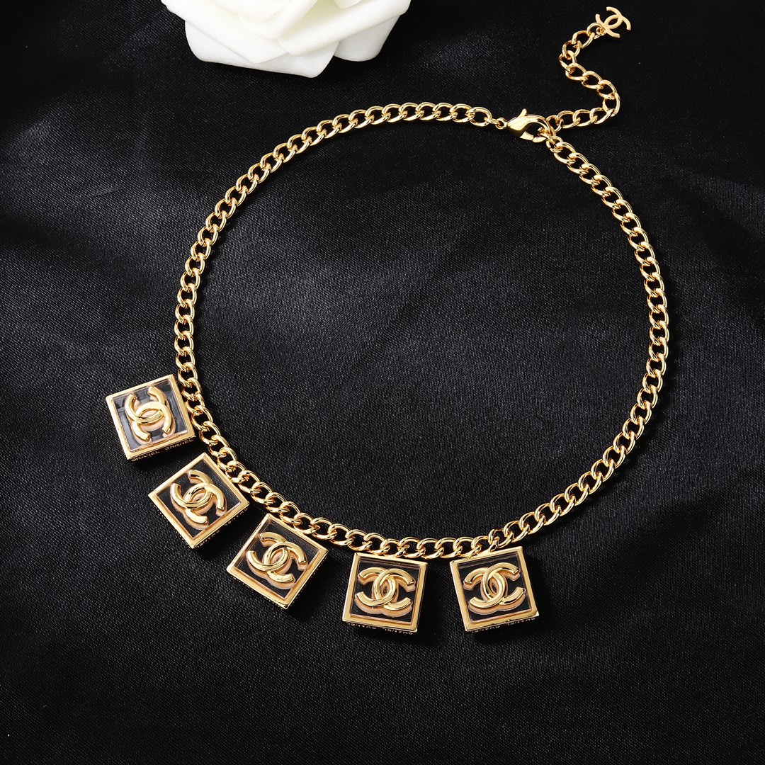 CCN519 CC Logo charm necklace - ccjewelryacc