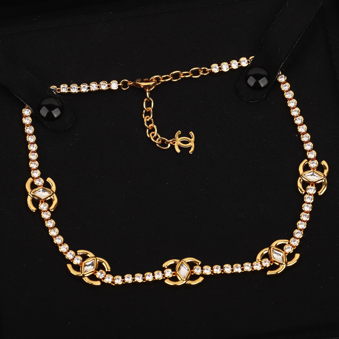 CCN039 23 rhinestone CC logo charms Choker Necklace - ccfashionjewelry