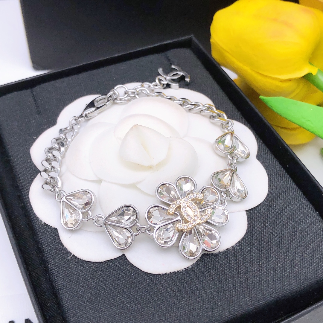 CCS005 Crystal flower cc chain bracelet - ccjewelryacc