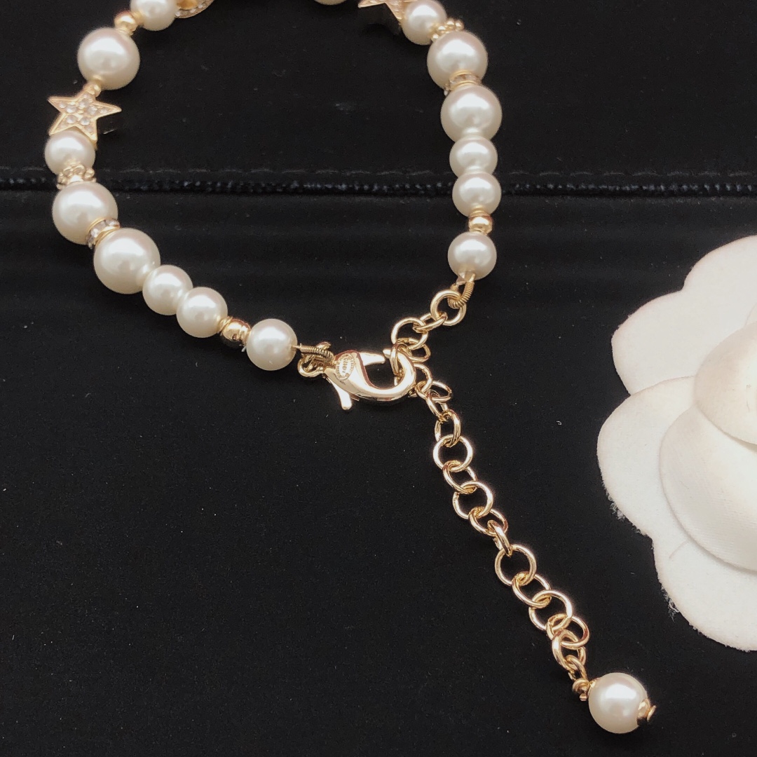 CCS051 Pearl chain star and crystal cc logo Bracelet - ccjewelryacc