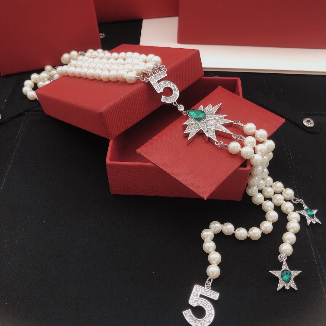 CCN516 Peal chain with Green gemstone star and crystal cc logo pendant necklace - ccjewelryacc