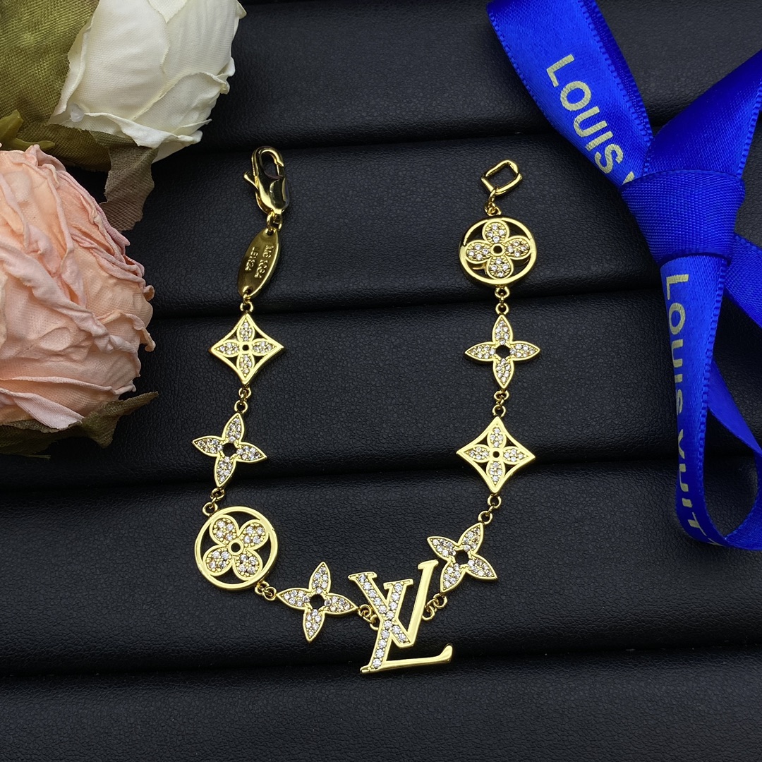 LVT001  VL charm necklace - ccjewelryacc