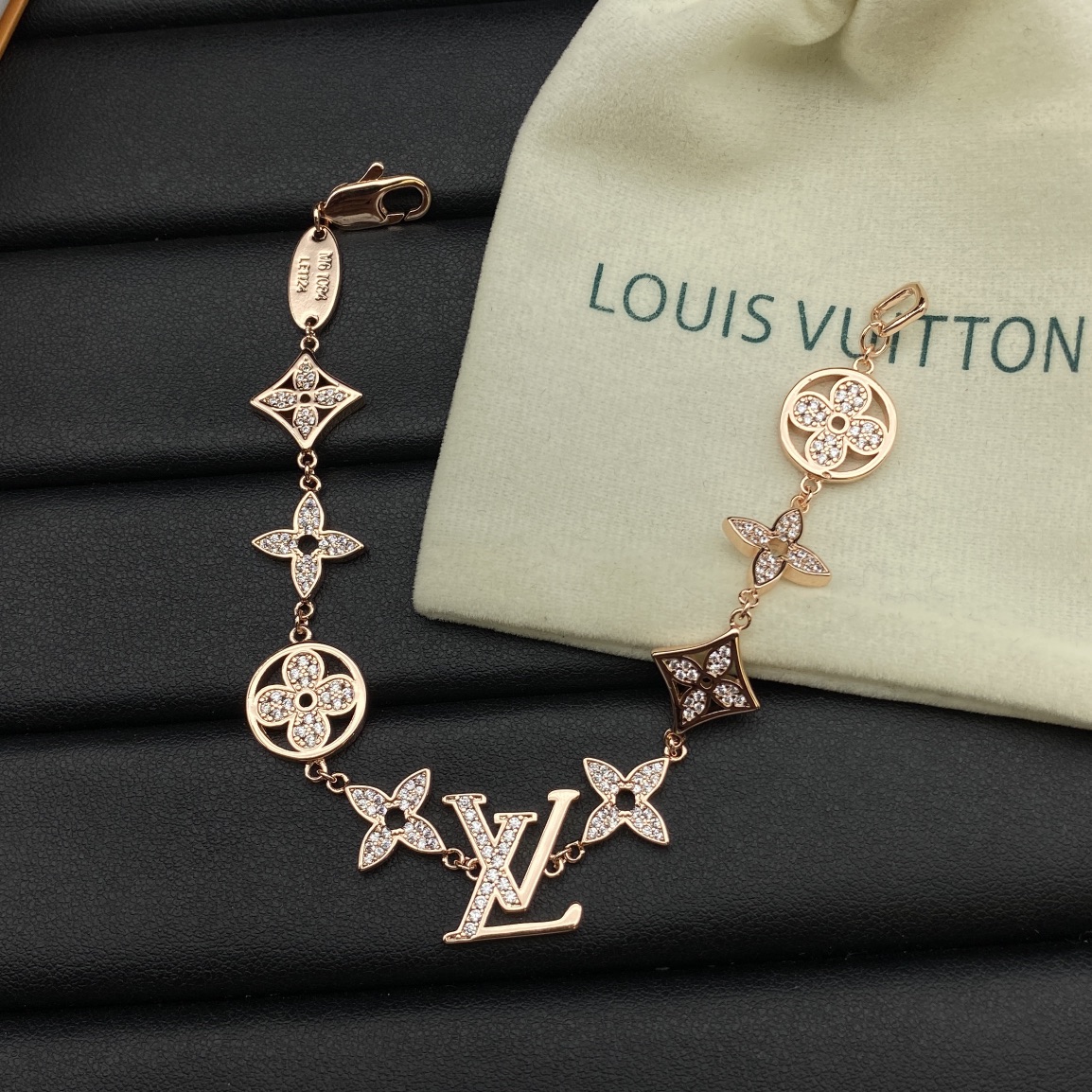 LVT001  VL charm necklace - ccjewelryacc