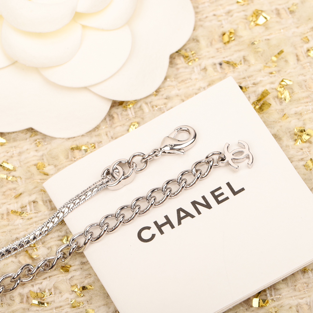 CCN518A Metal snake chain with  7 CC logo choker necklace - ccjewelryacc