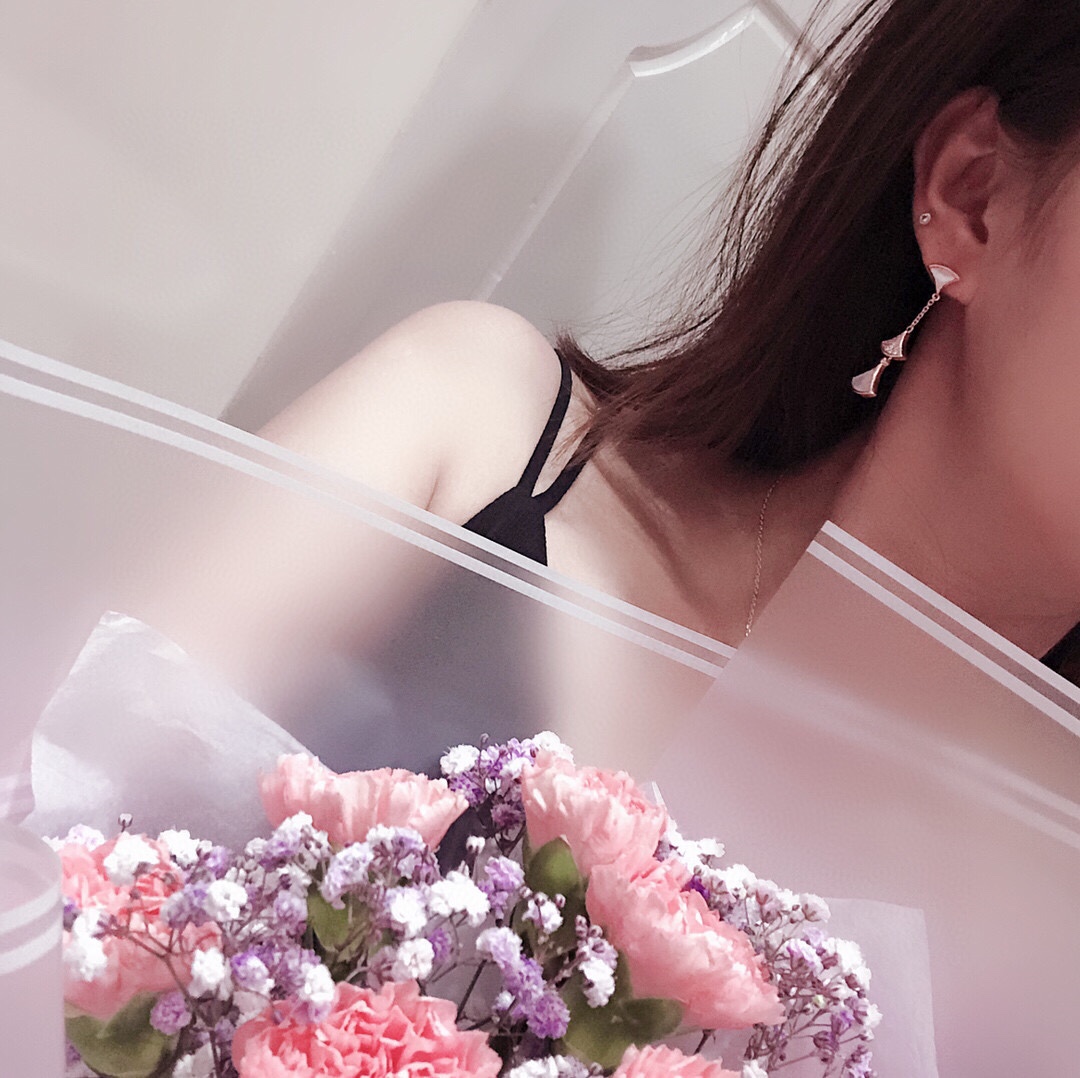 BGE040 Mother of pearl and diamond Divas dream earrings rose gold - ccjewelryacc