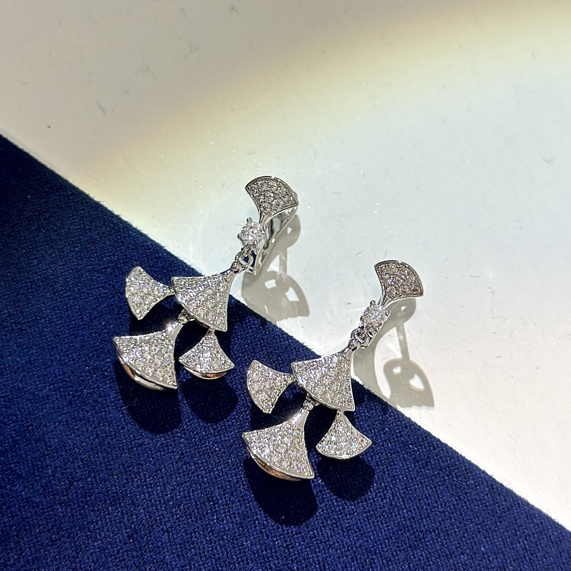 BGES006 18k White Gold diamond DIVAS DREAM Earring clips - ccjewelryacc