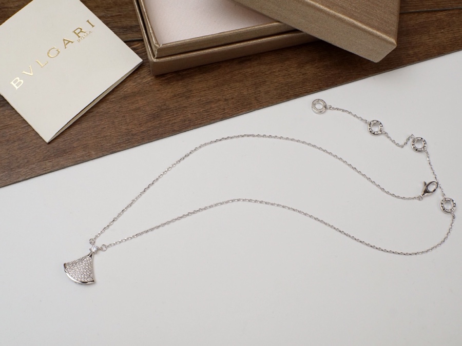 BGN030 Full diamond DIVAS'DREAM necklace - ccjewelryacc