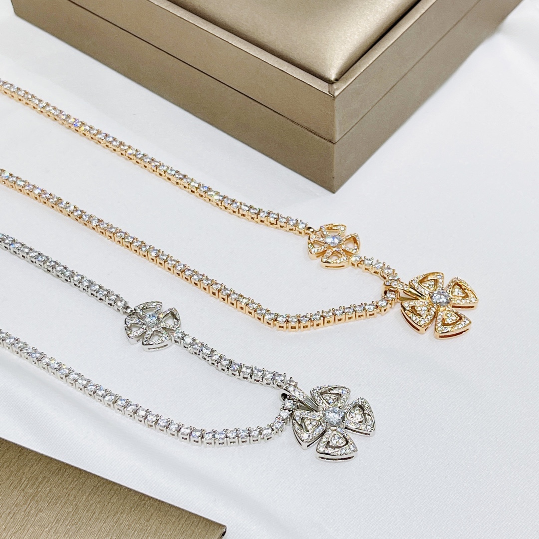 BGNV003 V-Gold Full Diamond Fiorever necklace 2 motif - ccjewelryacc