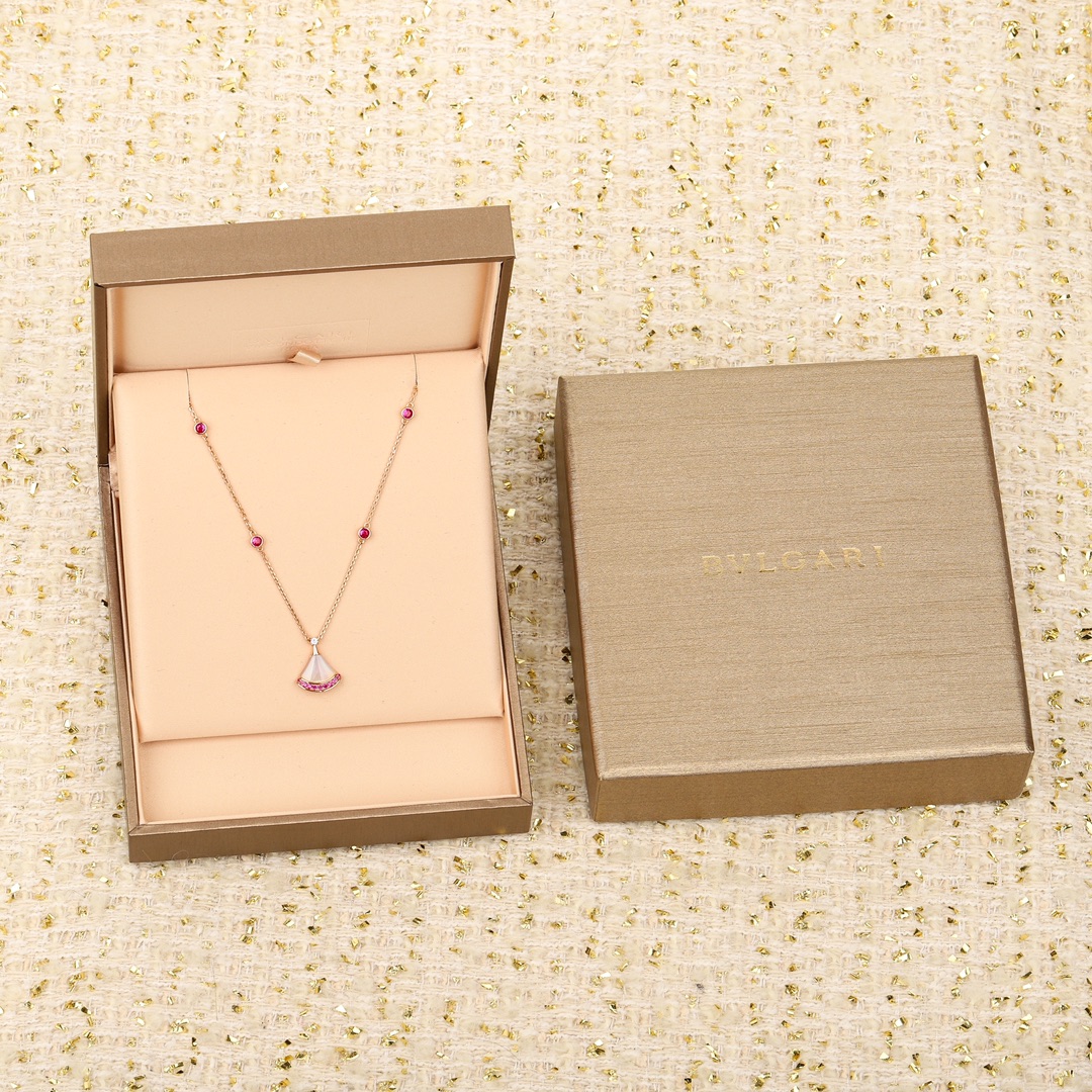 BGNV002 V-Gold Pink Diamond and mother of pearl divas dream necklace - ccjewelryacc