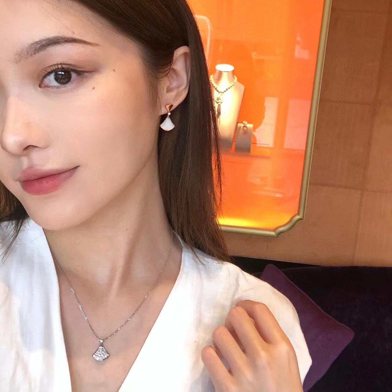 BGN030 Full diamond DIVAS'DREAM necklace - ccjewelryacc