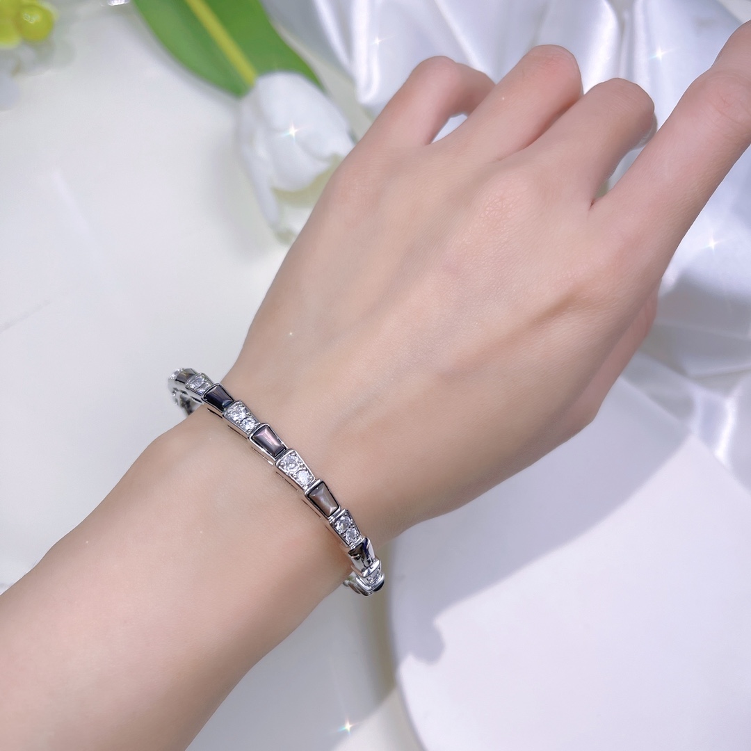 BGS008 Serpenti viper bracelet Half diamond and Black onyx - ccjewelryacc