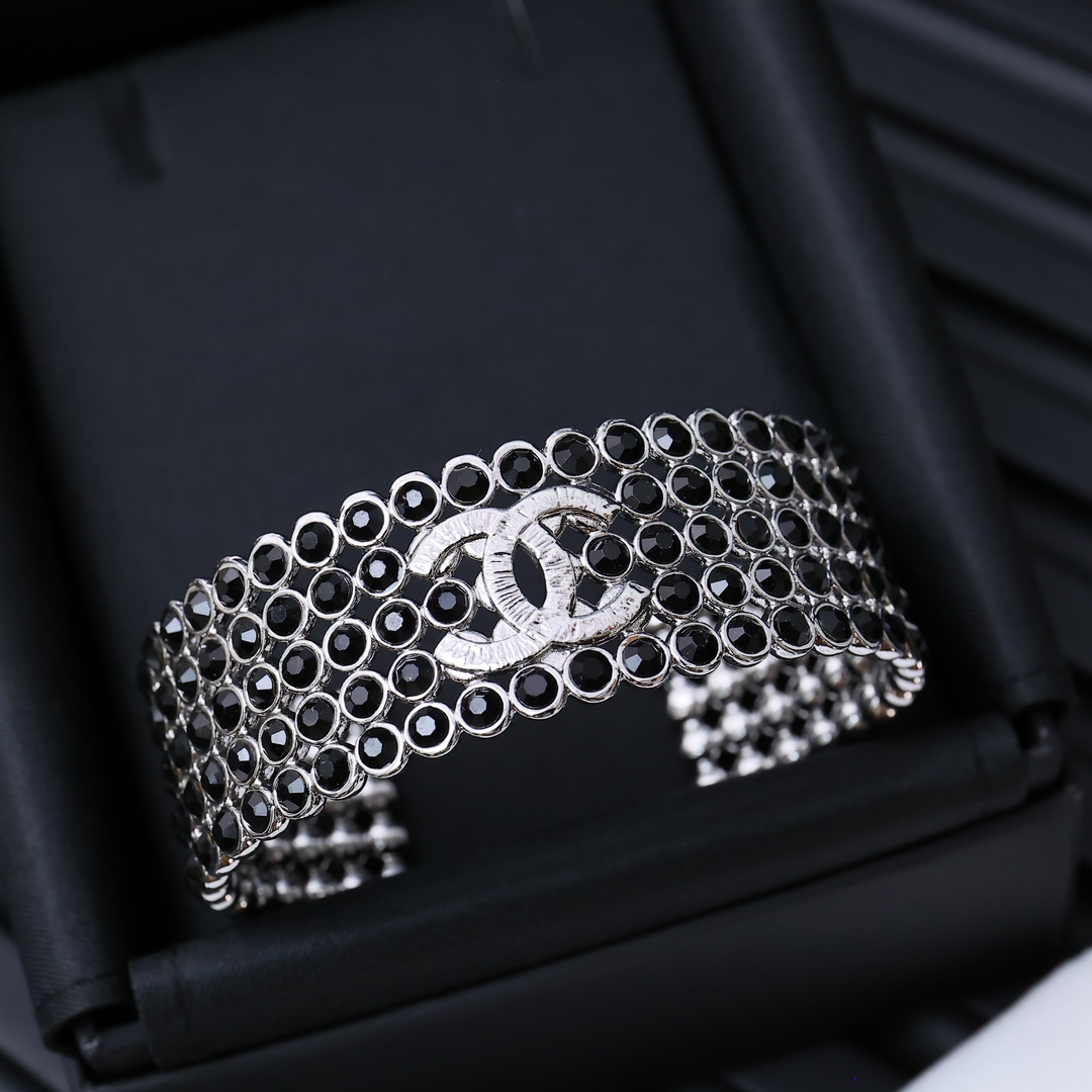 CCS084 Full diamond CC logo Bracelet cuff - ccjewelryacc