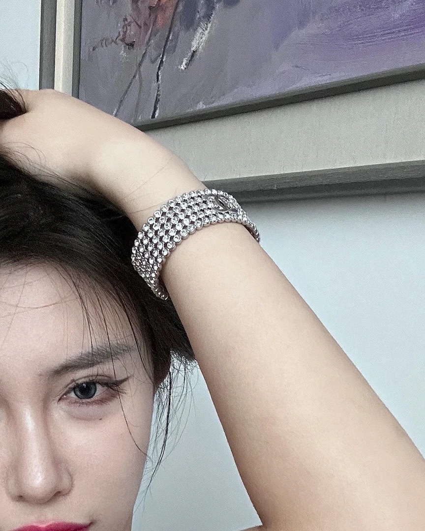 CCS084 Full diamond CC logo Bracelet cuff - ccjewelryacc