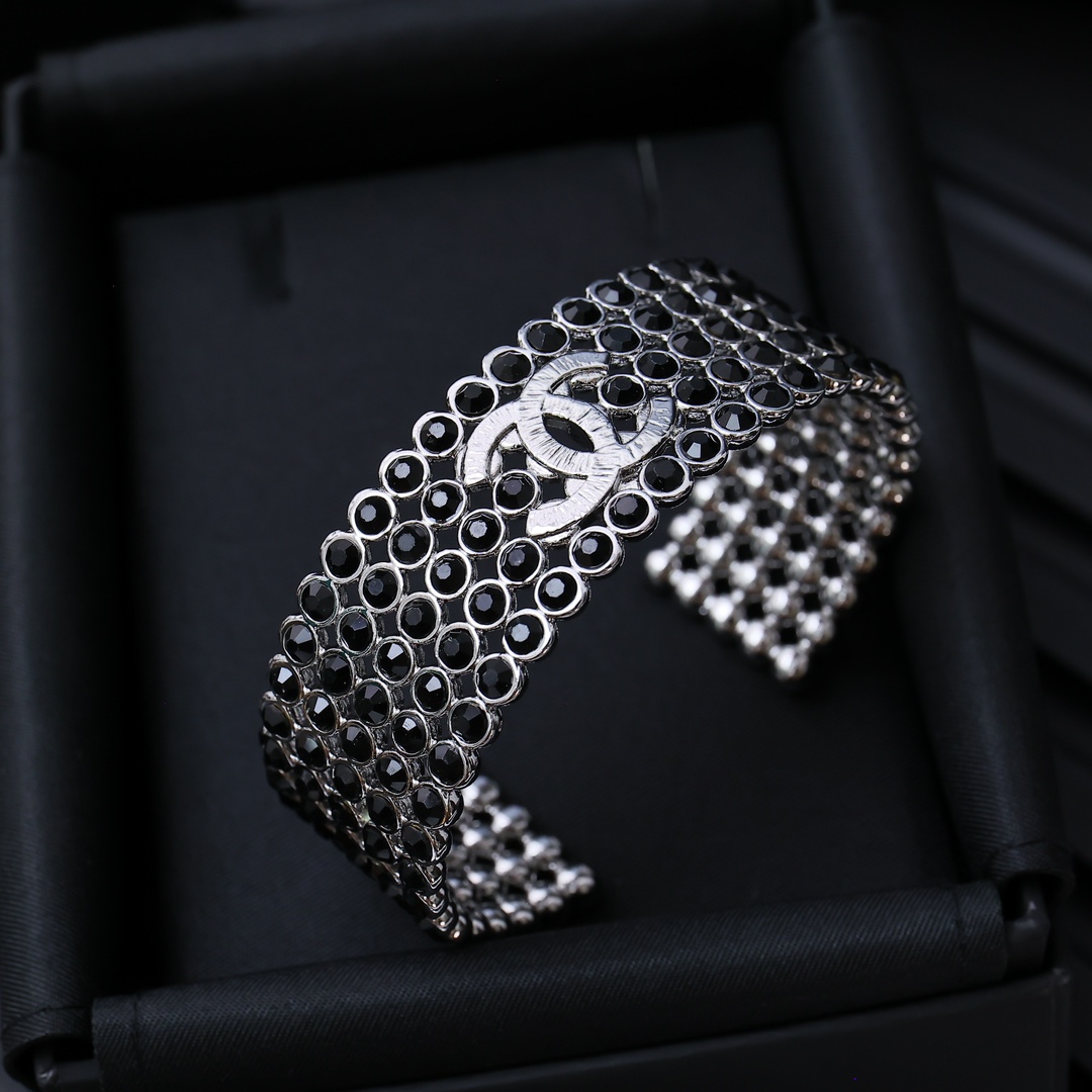 CCS084 Full diamond CC logo Bracelet cuff - ccjewelryacc