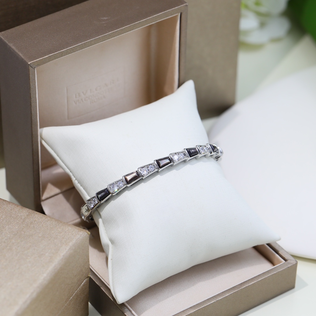 BGS008 Serpenti viper bracelet Half diamond and Black onyx - ccjewelryacc