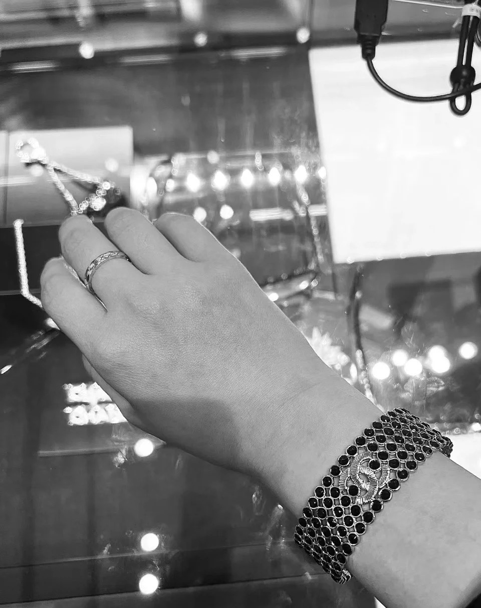 CCS084 Full diamond CC logo Bracelet cuff - ccjewelryacc