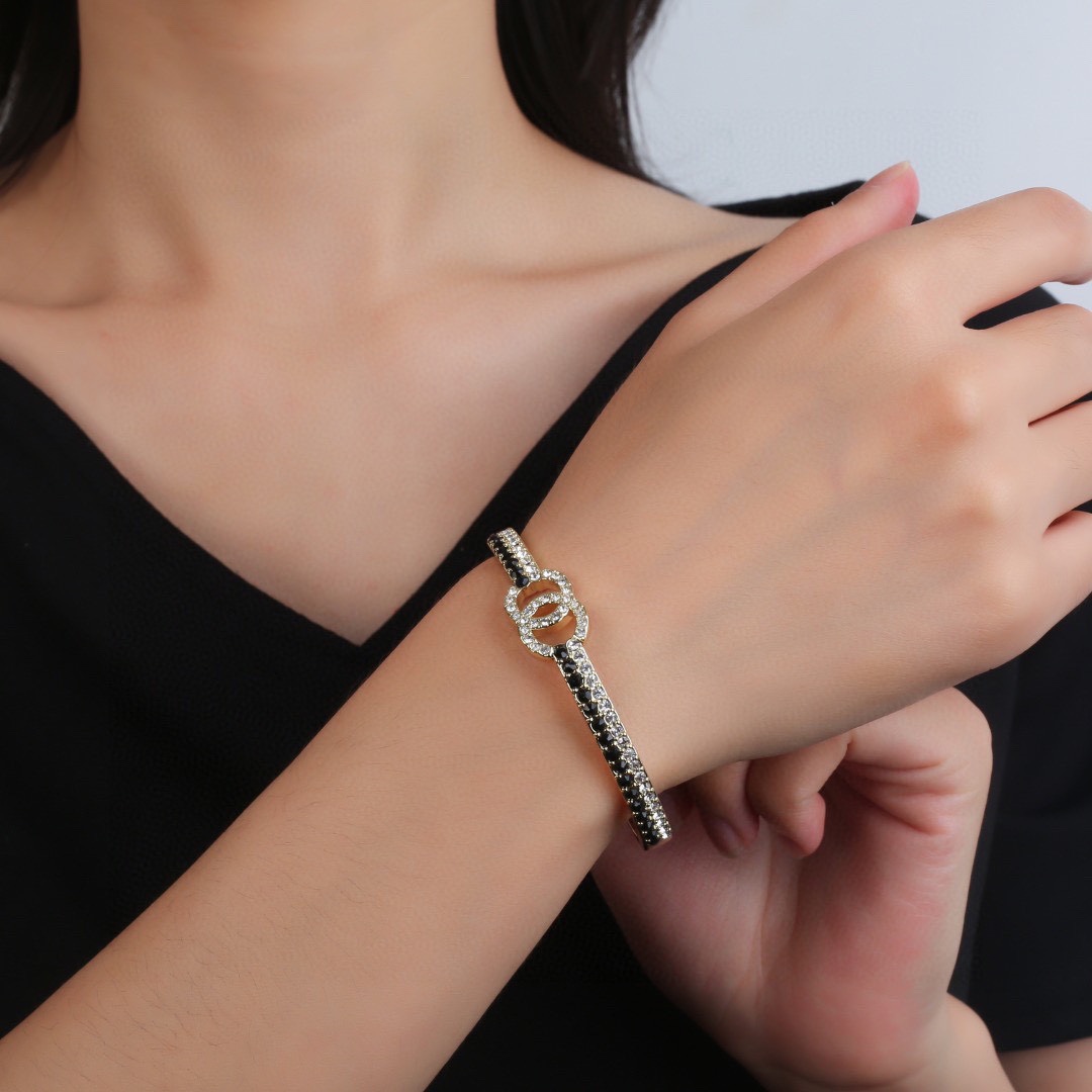 CCS153 Black and white Rhinestone cc bangle bracelet - ccjewelryacc