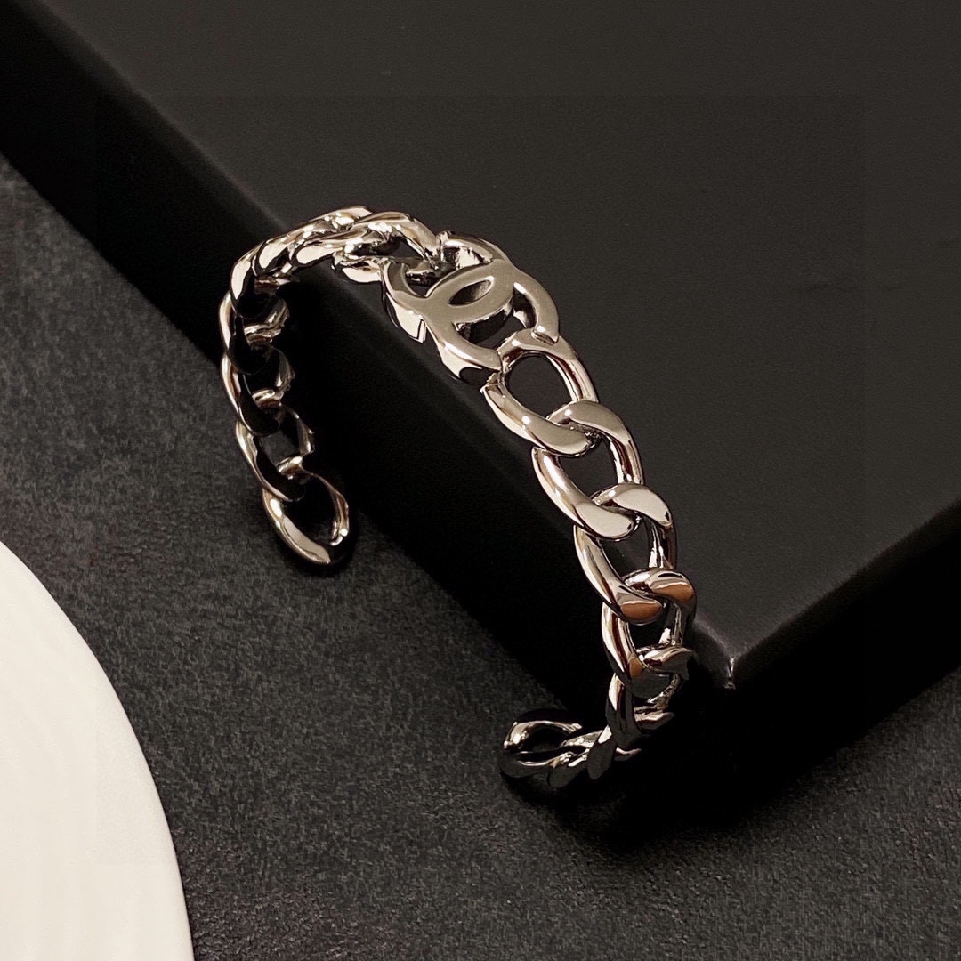 CCS135 Metal CC logo chain bangle bracelet cuff - ccjewelryacc