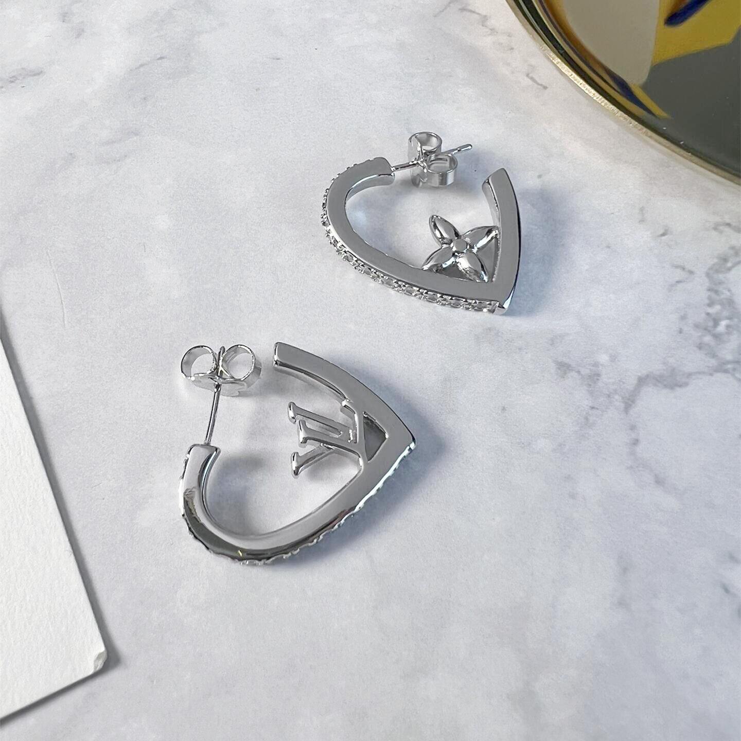 LVE063 Metal Heart hoop VL Earrings - ccjewelryacc