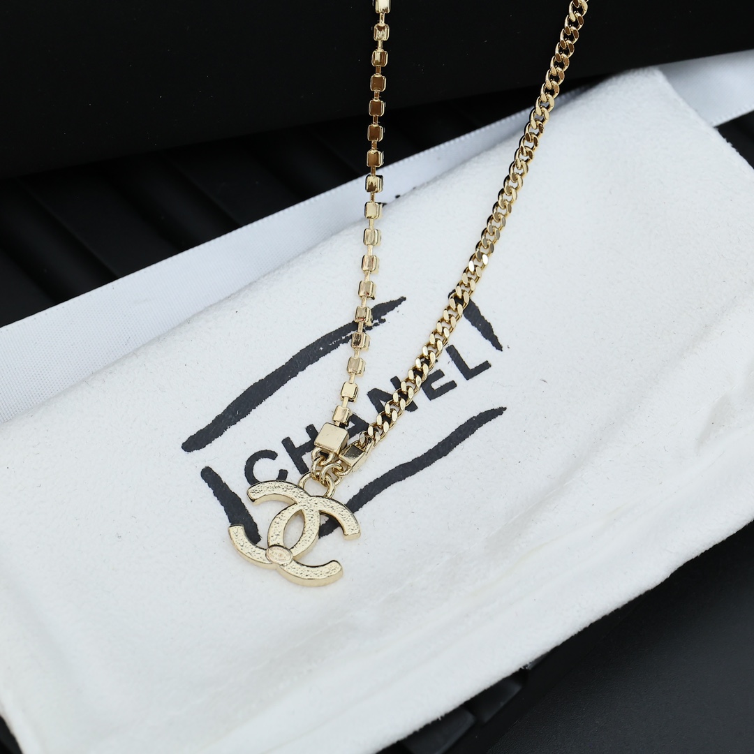 CCN057 Chanel cc logo Pendant Necklace - ccjewelryacc