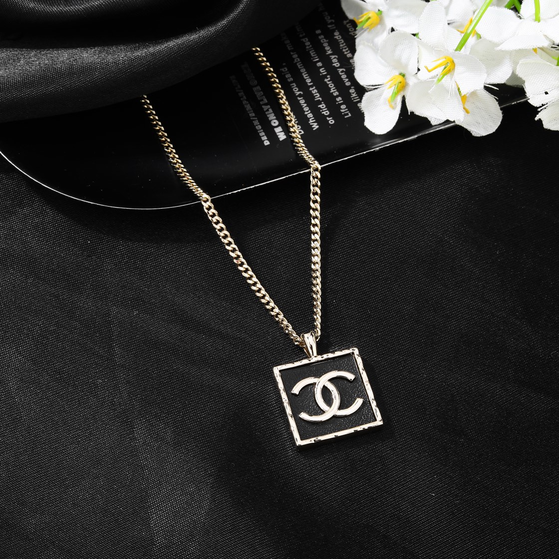 CCN526 CC Logo pendant necklace - ccjewelryacc