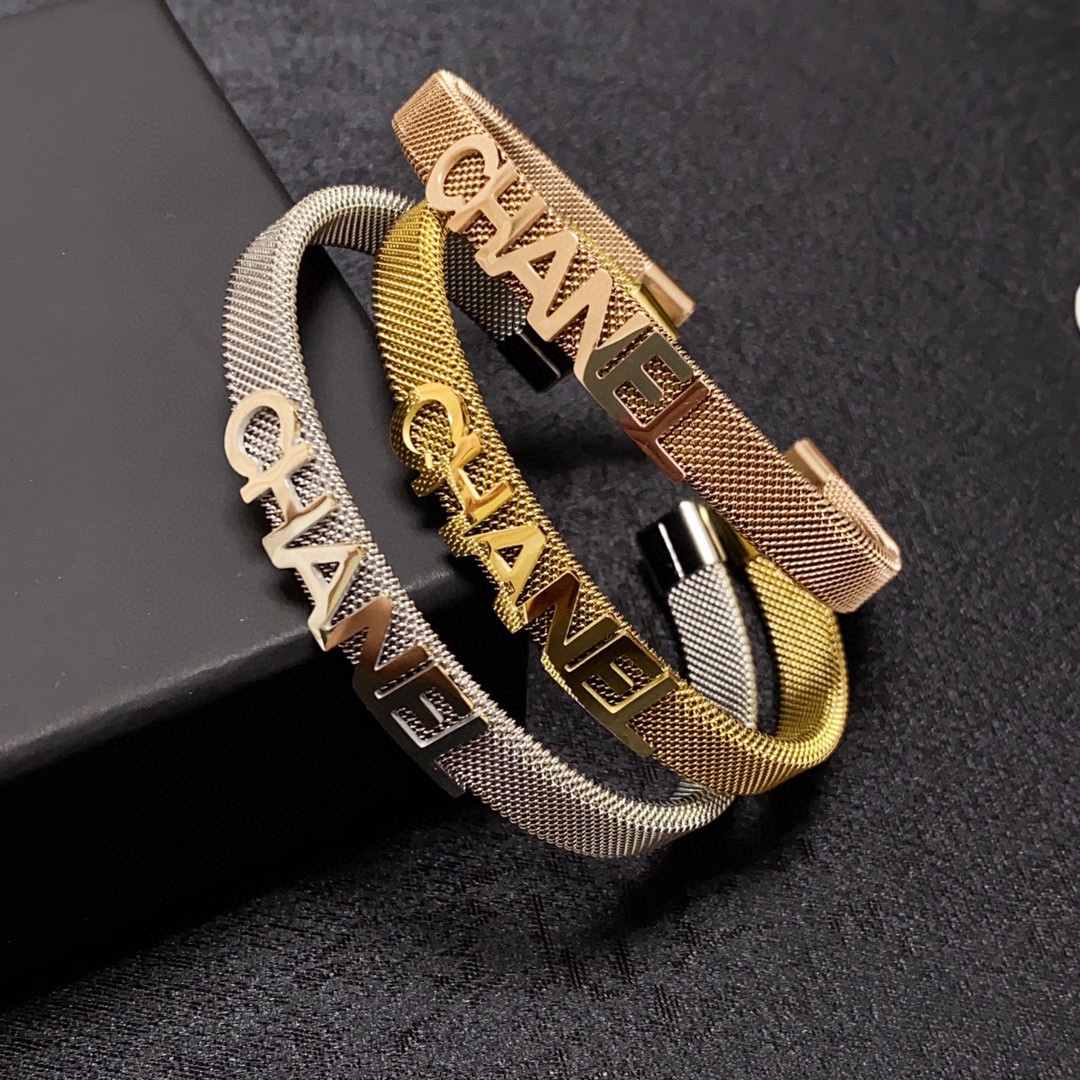 CCS177 Metal cc logo bangle bracelet - ccjewelryacc