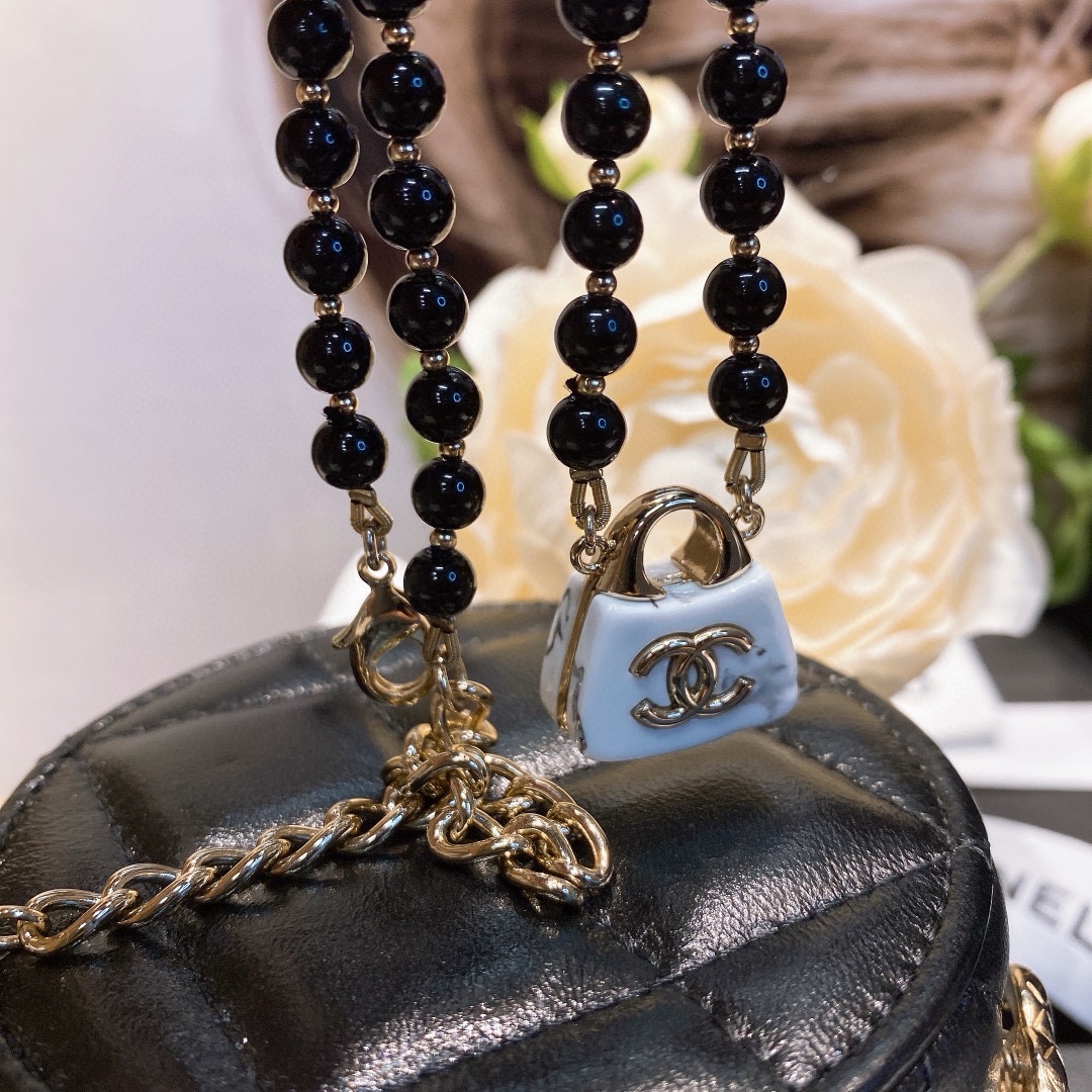 CCN531 Resin pearls chain candy bag pendant necklace - ccjewelryacc