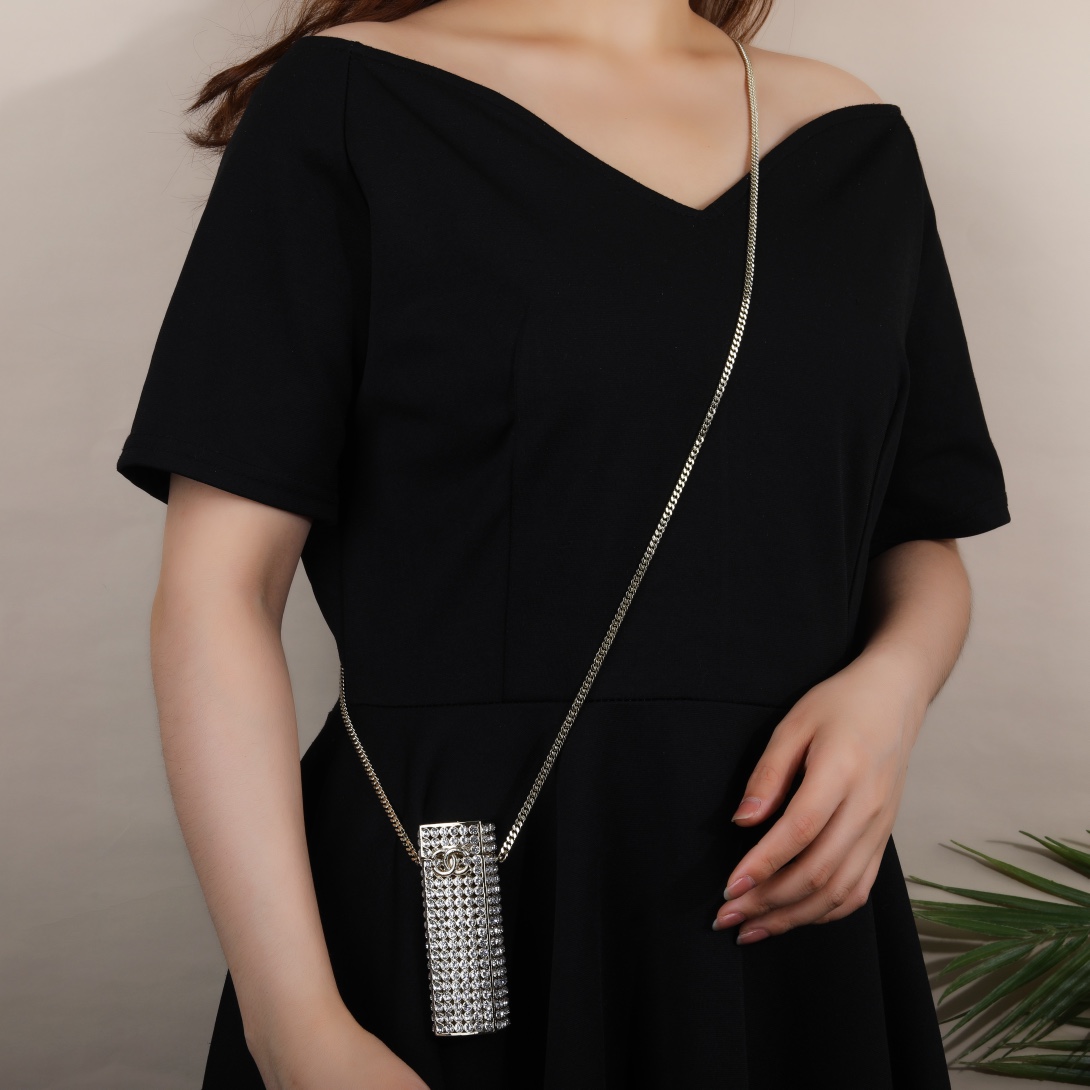 CCN527 Full rhinestone lipstick pendant necklace - ccjewelryacc