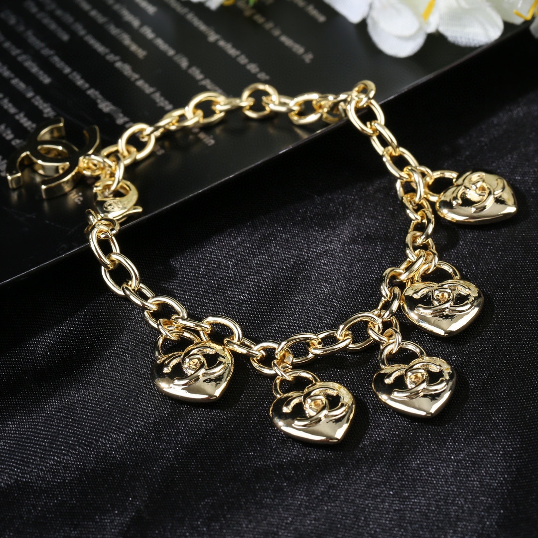 CCN525 Metal cc logo heart charm necklace Choker bracelet - ccjewelryacc