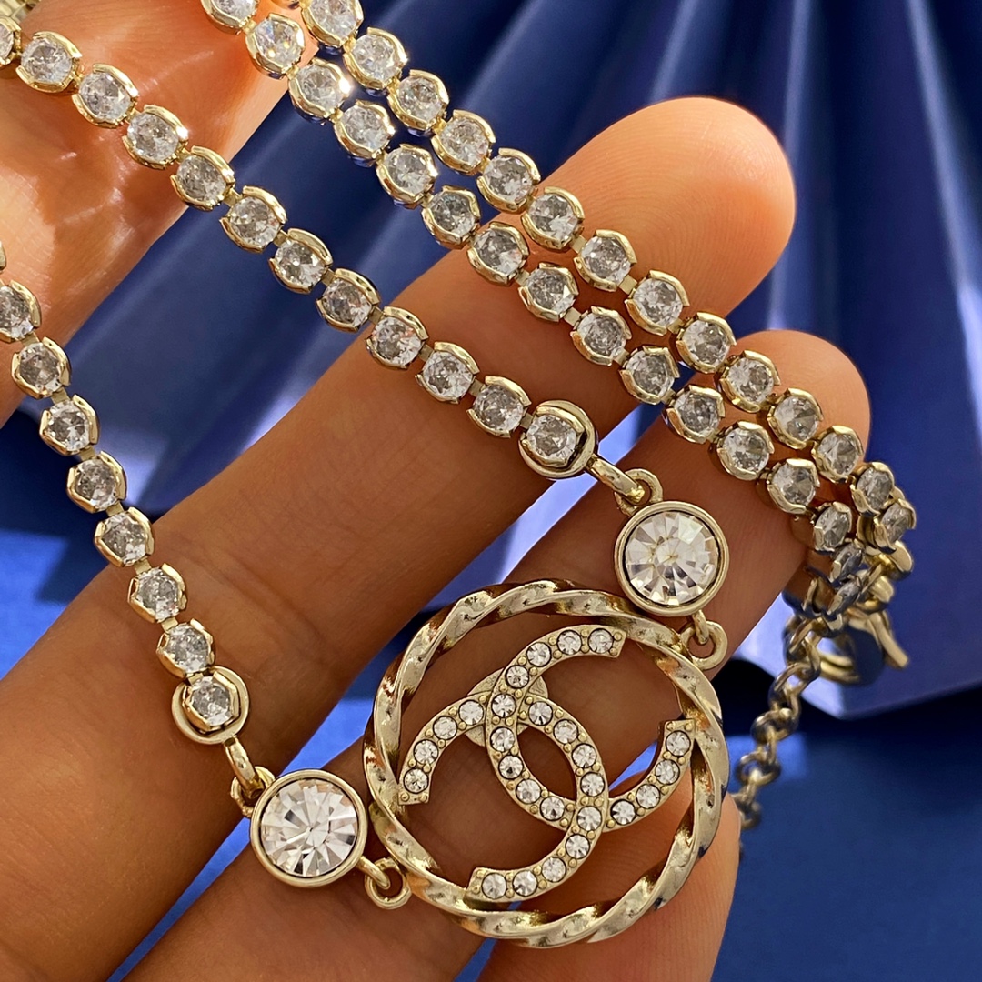 CCN389 Full diamond chain round twist CC Pendant Necklace - ccjewelryacc