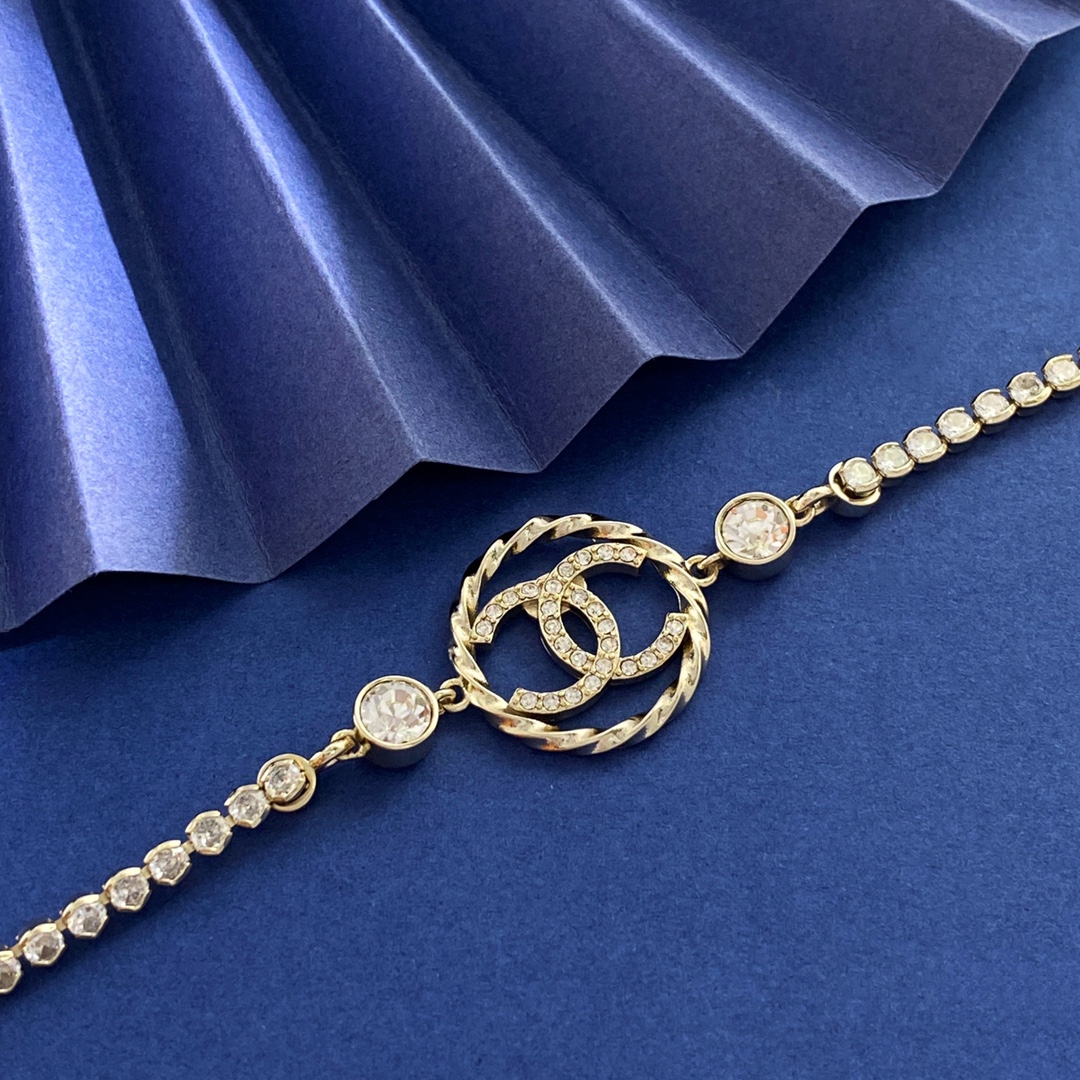 CCN389 Full diamond chain round twist CC Pendant Necklace - ccjewelryacc