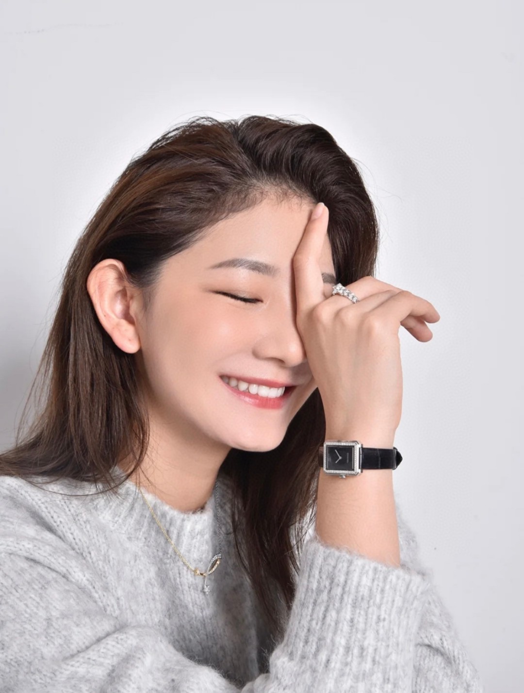 CCNV185 V-Gold CC Étoile Filante necklace - ccjewelryacc