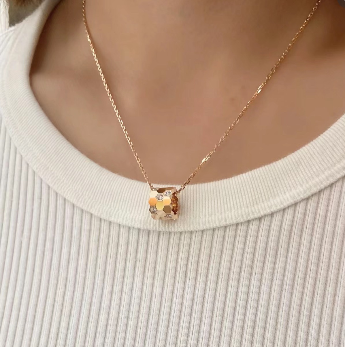 CMNS001 S925 Sterling silver diamond Bee My Love Petit Modele pendant necklace - ccjewelryacc