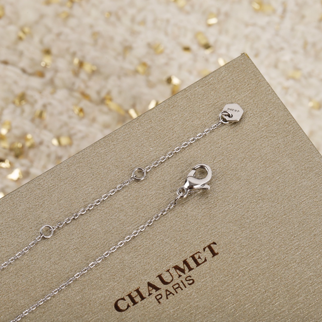 CMNV001 V-Gold diamond Bee My Love Pendant necklace - ccjewelryacc