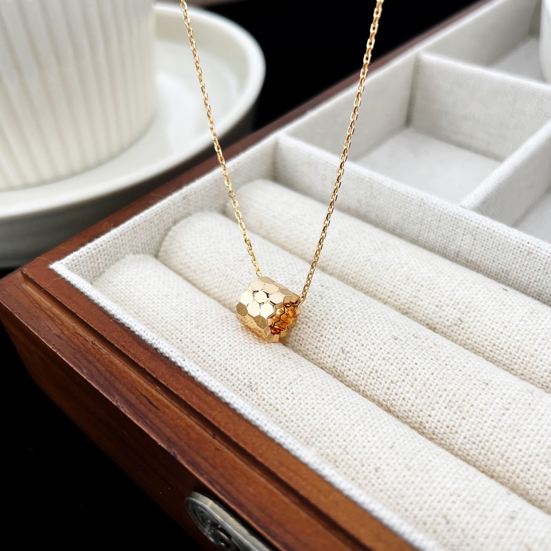 CMNS002 S925 Sterling silver Bee My Love Petit Modele pendant necklace - ccjewelryacc