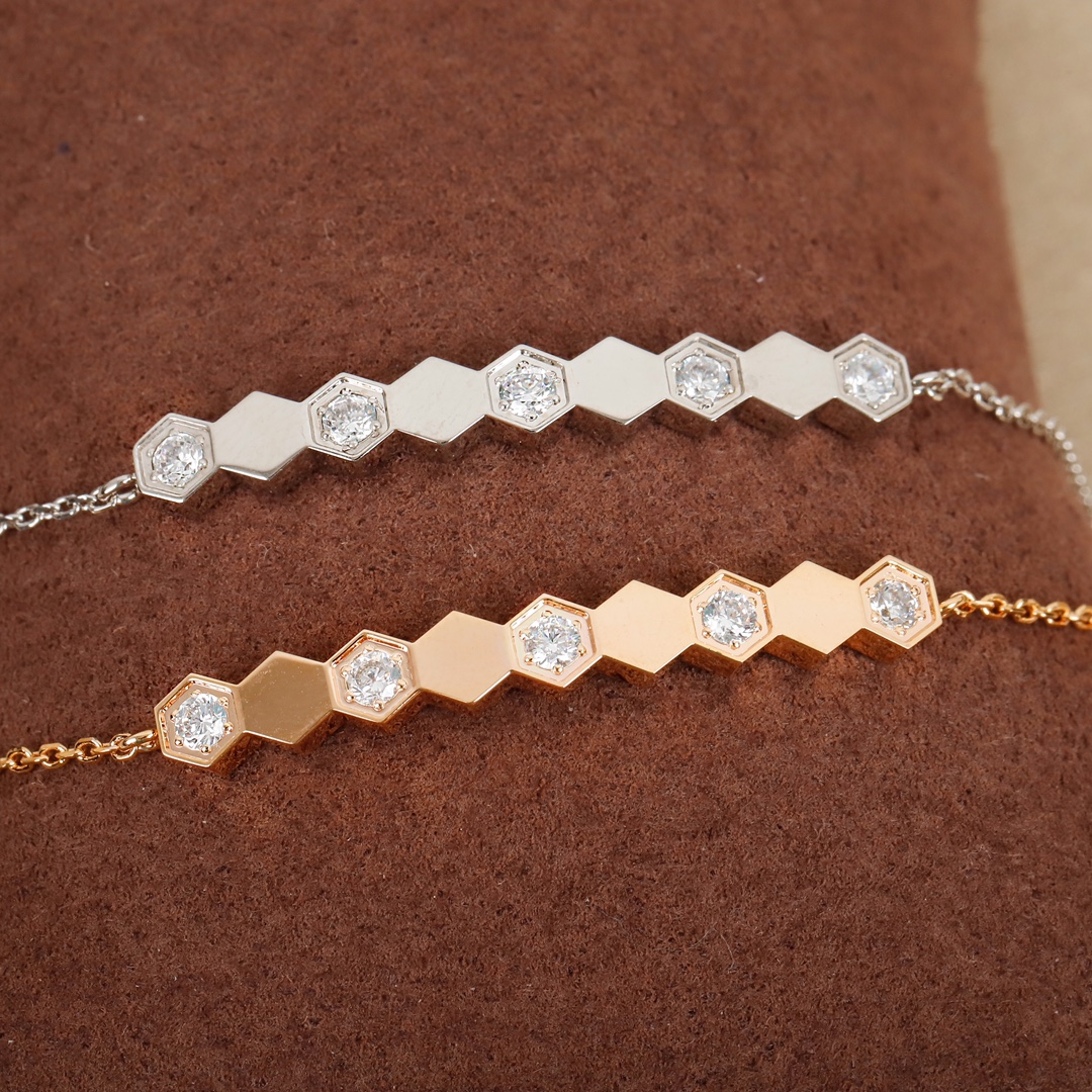 CMSV001 V-Gold diamond Bee My Love Bracelet - ccjewelryacc