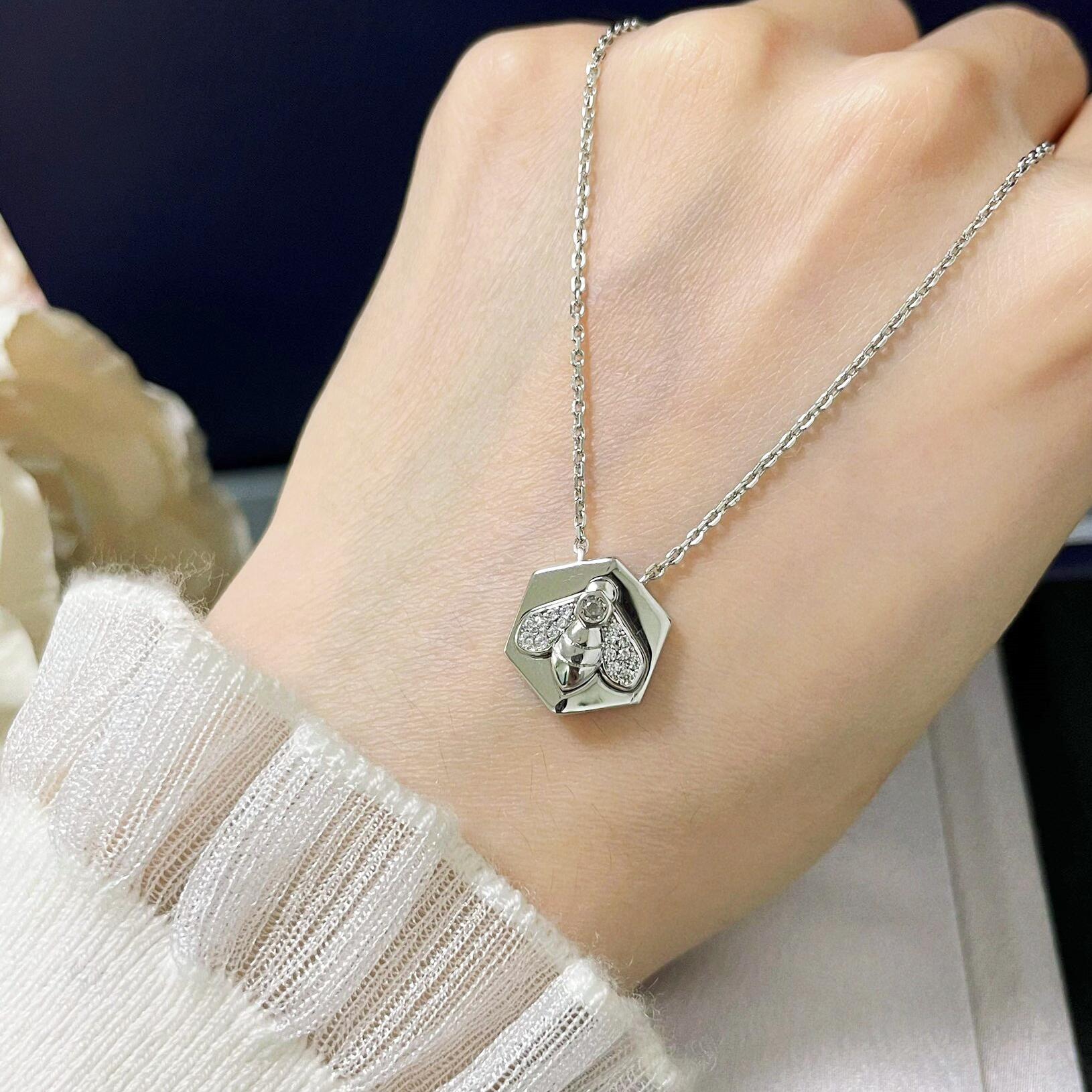 CMNS004 S925 Sterling silver Médaillon Bee My Love pendant necklace - ccjewelryacc