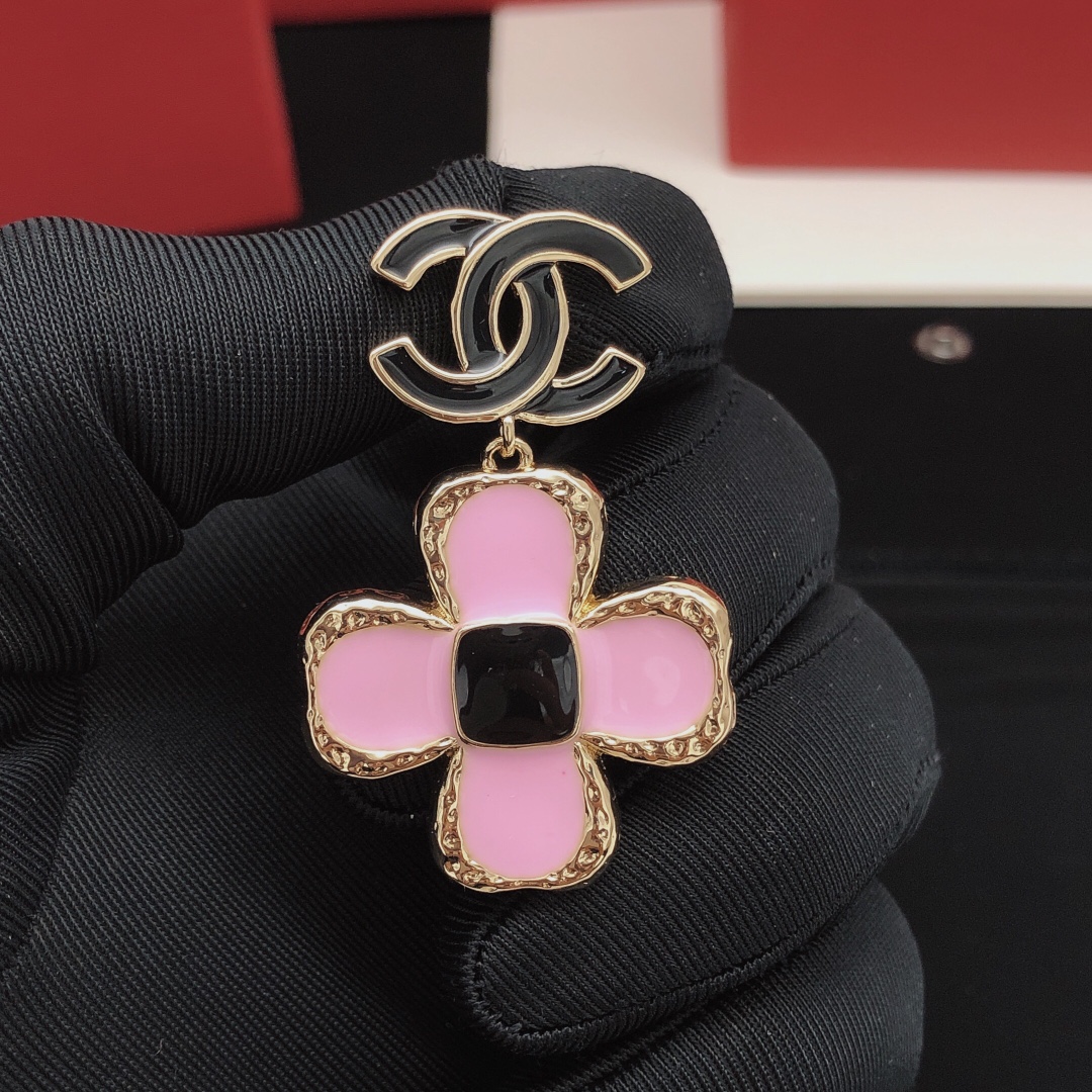 CCE213 CC Logo four leaf clover camellia flower earrings - ccjewelryacc