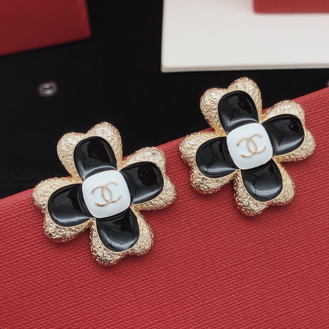 CCE213 CC Logo four leaf clover camellia flower earrings - ccjewelryacc