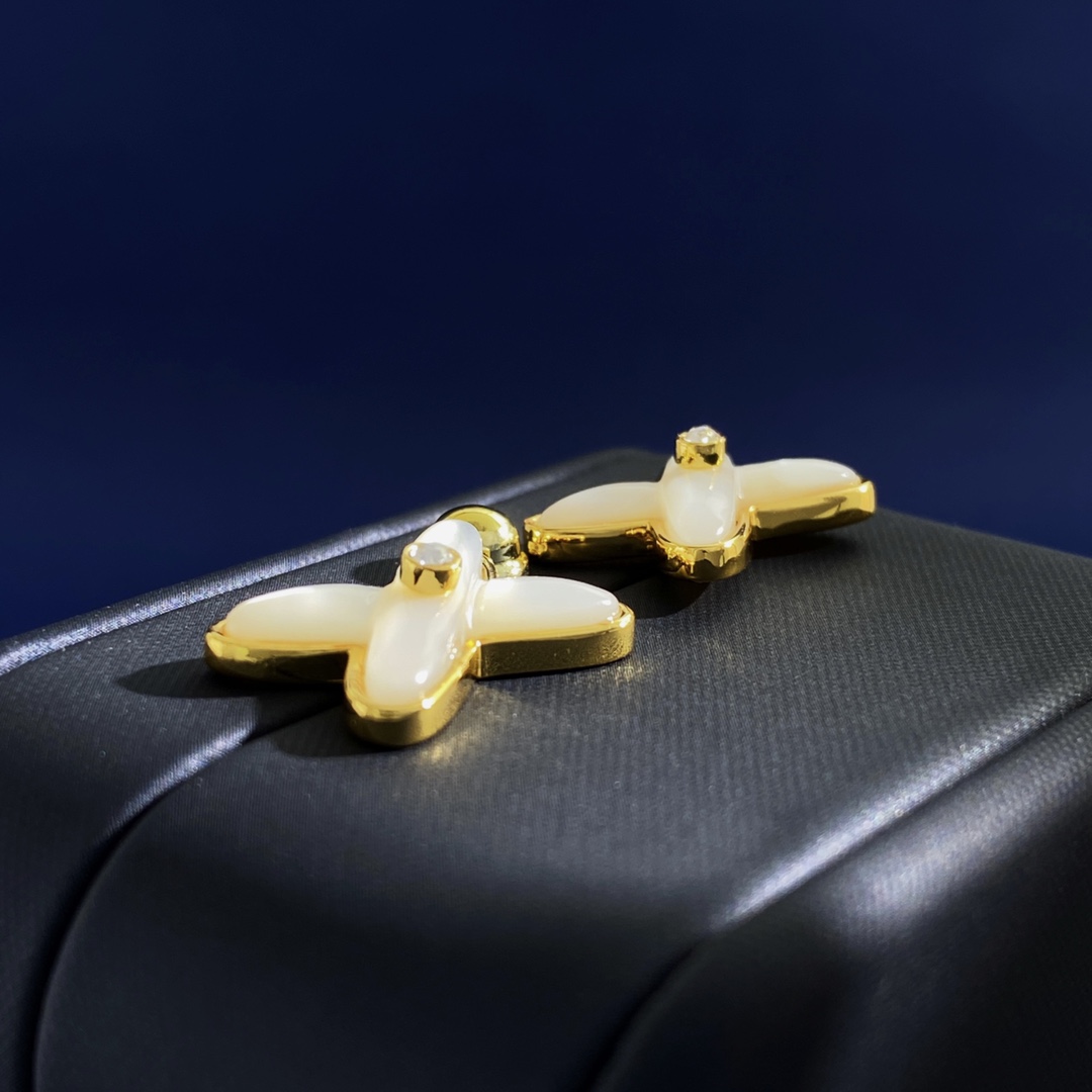 CME003 jeux de liens stud earrings - ccjewelryacc